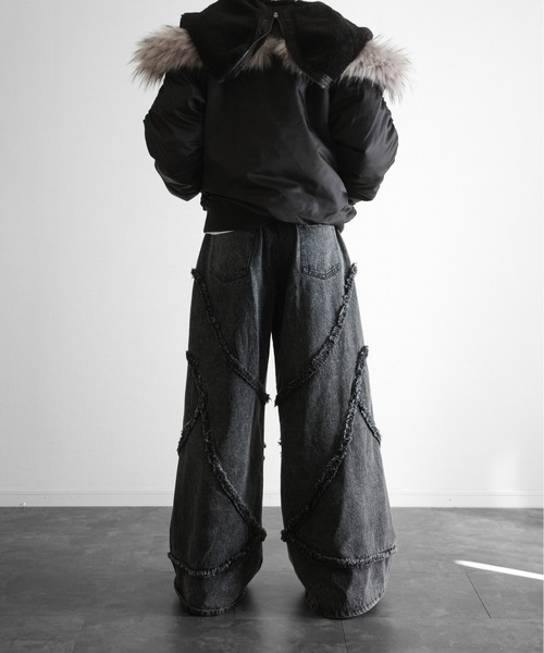 KUUUPY(クーピー)の「Fringed Baggy Wide-Leg Denim Pants - フリンジバギーワイドデニムパンツ(デニムパンツ・メンズ・ブラック/グレー・SMALL/MEDIUM/LARGE)」の20枚目の写真