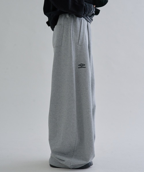 UMBRO × EPNK Curved Tack Sweatpants（スウェットパンツ）｜EPNK