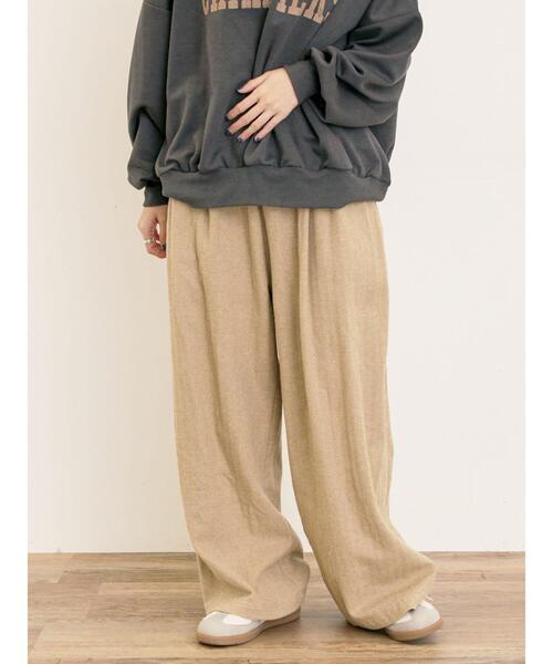 Samansa Mos2(サマンサ モスモス)の「【M/Lサイズ】ツータックゆるストレートパンツ(その他パンツ・レディース・ベージュ/カーキ/ブラック/チャコールグレー・M/L)」の3枚目の写真