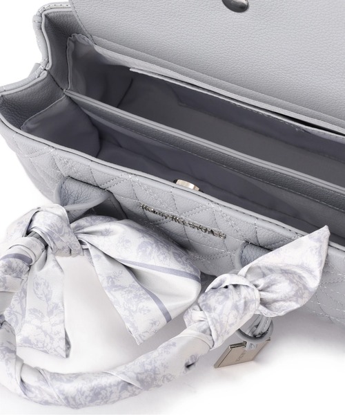 JILL by JILL STUART（ジルバイジルスチュアート）の「【完売カラー再入荷】スカーフキルティングトート（ショルダーバッグ・レディース・ブルー/ブラック/ピンク・FREE）」の22枚目の写真