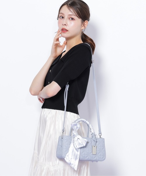 JILL by JILL STUART（ジルバイジルスチュアート）の「【完売カラー再入荷】スカーフキルティングトート（ショルダーバッグ・レディース・ブルー/ブラック/ピンク・FREE）」の8枚目の写真