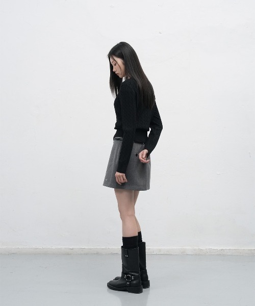 GENERAL IDEA(ジェネラルアイデア)の「【GENERAL IDEA】ウールブレンドケーブル編みVネックカーディガン / SIGNATURE SUPER FINE WOOL CABLE CARDIGAN(カーディガン/ボレロ・レディース・ローズ/グレー/ブラック/ダークブラウン・L/M/S/XS)」の9枚目の写真