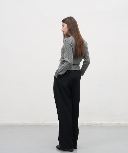 GENERAL IDEA(ジェネラルアイデア)の「【GENERAL IDEA】ウールブレンドケーブル編みVネックカーディガン / SIGNATURE SUPER FINE WOOL CABLE CARDIGAN(カーディガン/ボレロ・レディース・ローズ/グレー/ブラック/ダークブラウン・L/M/S/XS)」の19枚目の写真