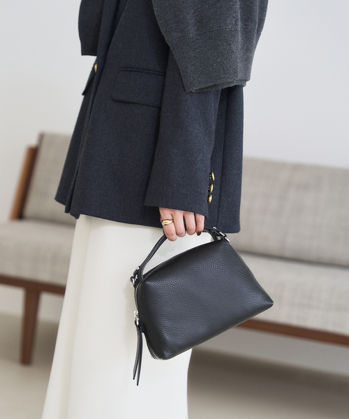 GIANNI CHIARINI（ジャンニ キアリーニ）の「《WEB限定》GIANNI CHIARINI/ジャン二 キアリー二 ALIFA（ショルダーバッグ・レディース・ブラック/ボルドー・FREE）」の5枚目の写真