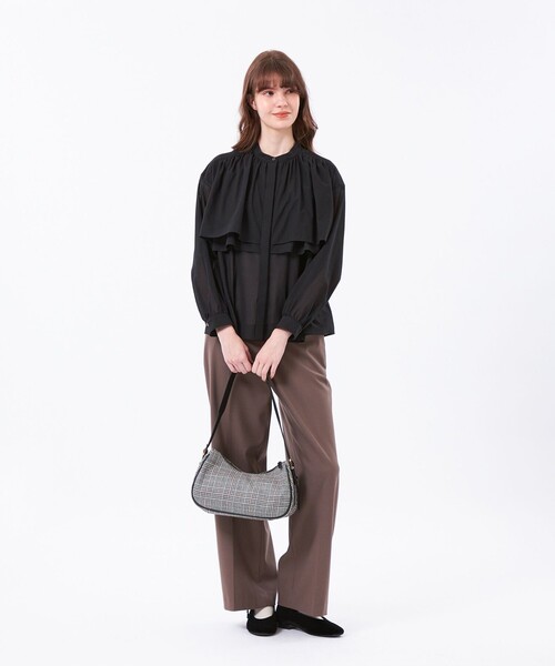 MACKINTOSH PHILOSOPHY(マッキントッシュ フィロソフィー)の「ボイルローンラッフルブラウス(シャツ/ブラウス・レディース・ベージュ系その他4/ブラック・38/36)」の3枚目の写真