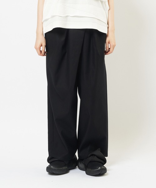 gomme（ゴム）の「マルチタックパンツ（その他パンツ・レディース・ブラック/ベージュ・MEDIUM）」の10枚目の写真