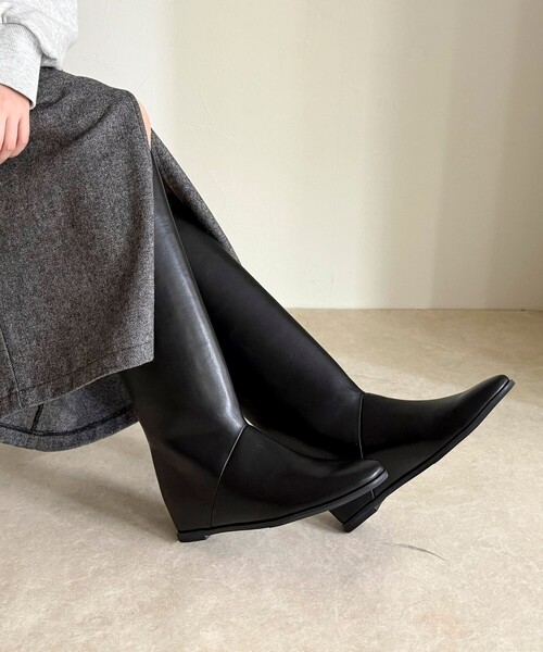fredy emue(フレディエミュ)の「【ATELIER BRUGGE / アトリエブルージュ】インヒールロングブーツ(ブーツ・レディース・ブラウン/ブラック・M/L)」の5枚目の写真