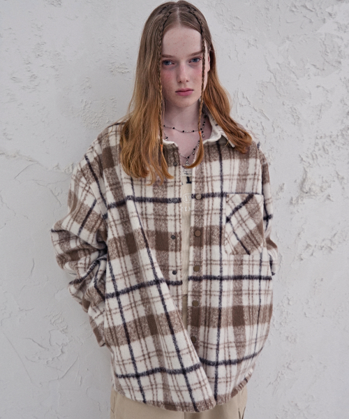 AVANDRESS(アバンドレス )の「Albert Overfit Check Shirt Jacket BROWN(その他アウター・レディース・ブラウン・LARGE/MEDIUM)」の4枚目の写真