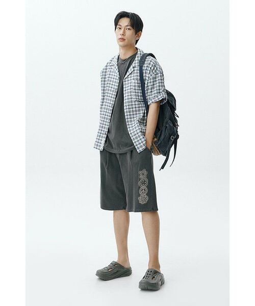 GAKKAI UNIONS(ガッカイユニオンズ)の「サンドビーチピグメントバミューダパンツカーキモカ(その他パンツ・レディース・その他・SMALL/MEDIUM/LARGE)」の2枚目の写真