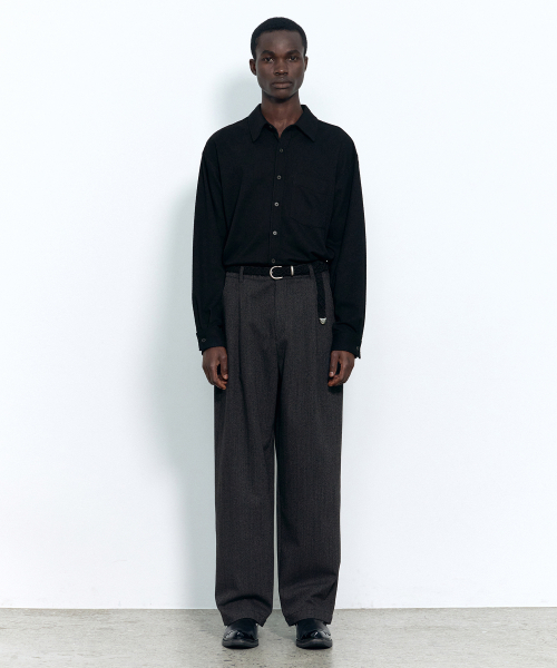 INSILENCE（インサイロンス）の「カットオフネフシャツ ブラック（シャツ/ブラウス・レディース・その他・SMALL/MEDIUM/LARGE）」の2枚目の写真