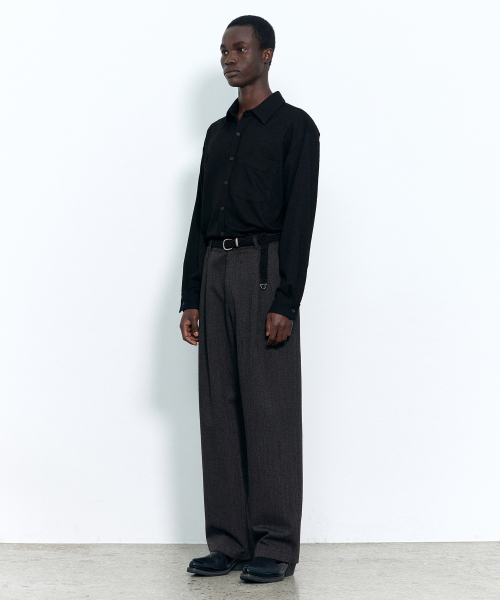 INSILENCE（インサイロンス）の「カットオフネフシャツ ブラック（シャツ/ブラウス・レディース・その他・SMALL/MEDIUM/LARGE）」の3枚目の写真