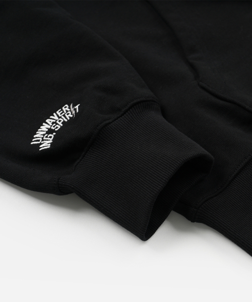 FRIZMWORKS(フリズムワークス)の「US LOGO PULLOVER HOODY _ BLACK(パーカー・メンズ・その他・SMALL/MEDIUM/LARGE/X-LARGE)」の7枚目の写真