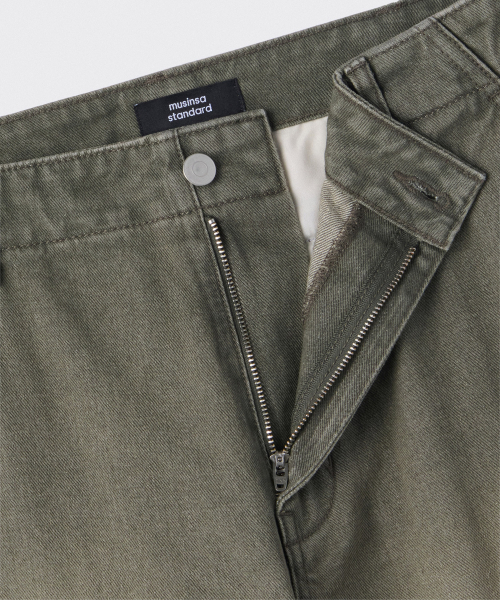 MUSINSA STANDARD（ムシンサスタンダード）の「ピグメントエクストラワイドカーゴデニムパンツ[カーキ]（デニムパンツ・メンズ・その他・26/27/29/36/34/32/30/31/33/40/38/42/28）」の4枚目の写真