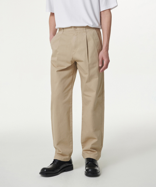 MUSINSA STANDARD（ムシンサスタンダード）の「ワンタックレギュラーフィットチノパンツ[クラシックベージュ]（その他パンツ・メンズ・その他・26/27/28/29/36/34/32/30/31/33/40/38/42）」の2枚目の写真