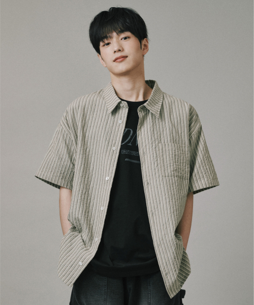 Verdnt（バーダント）の「マルチストライプバックロゴシャツ[ベージュ]（シャツ/ブラウス・レディース・その他・LARGE/SMALL/MEDIUM）」の4枚目の写真