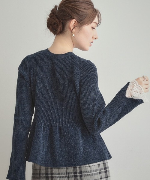 couture brooch（クチュールブローチ）の「【袖口レース・着映え】短毛モールペプラム カーデ（カーディガン/ボレロ・レディース・アイボリー/ブラウン系その他/ネイビー/ピンク系・36/38/42）」の9枚目の写真