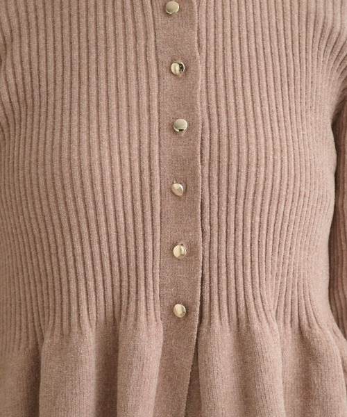 couture brooch（クチュールブローチ）の「【袖口レース・着映え】短毛モールペプラム カーデ（カーディガン/ボレロ・レディース・アイボリー/ブラウン系その他/ネイビー/ピンク系・36/38/42）」の21枚目の写真