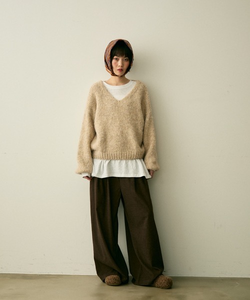 full/fill.(フルフィル)の「mix yarn v neck knit / ミックスヤーンVネックニット(ニット/セーター・レディース・パープル/ベージュ/グレー・FREE)」の15枚目の写真