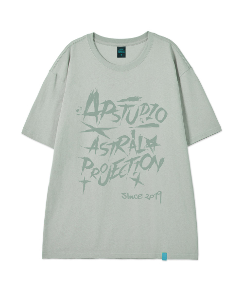 ASTRAL PROJECTION（アストラルプロジェクション）の「[ラフレタリング]コットンルーズフィット半袖Tシャツ_ダスティミント（Tシャツ/カットソー・メンズ・その他・LARGE/MEDIUM/X-LARGE/XX-LARGE）」の2枚目の写真