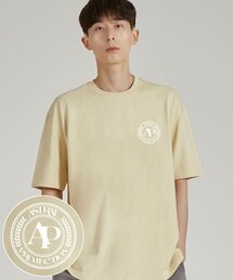 エイピースポーティエンブレムラウンドネック15番手コットン半袖Tシャツ_バター