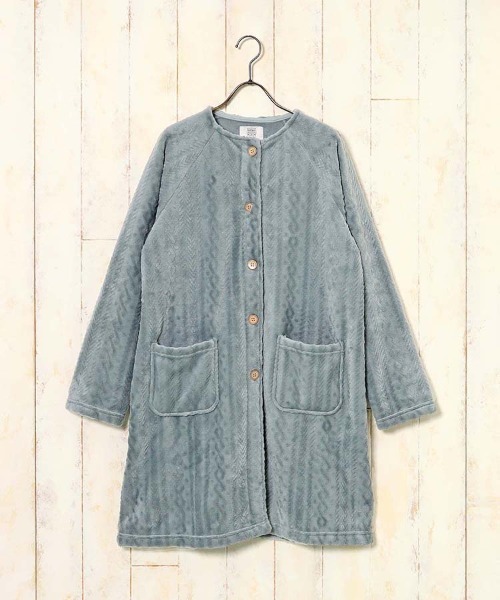 Bleu Bleuet（ブルーブルーエ）の「型押しマイクロノーカラーガウン26（ガウン/バスローブ・レディース・サックスブルー系/アイボリー・FREE）」の2枚目の写真