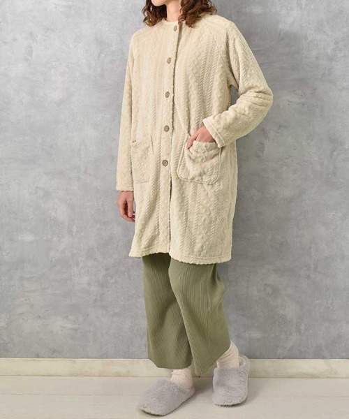 Bleu Bleuet（ブルーブルーエ）の「型押しマイクロノーカラーガウン26（ガウン/バスローブ・レディース・サックスブルー系/アイボリー・FREE）」の8枚目の写真