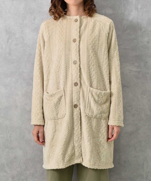 Bleu Bleuet（ブルーブルーエ）の「型押しマイクロノーカラーガウン26（ガウン/バスローブ・レディース・サックスブルー系/アイボリー・FREE）」の4枚目の写真