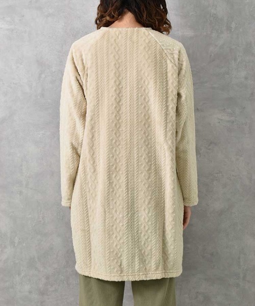 Bleu Bleuet（ブルーブルーエ）の「型押しマイクロノーカラーガウン26（ガウン/バスローブ・レディース・サックスブルー系/アイボリー・FREE）」の5枚目の写真