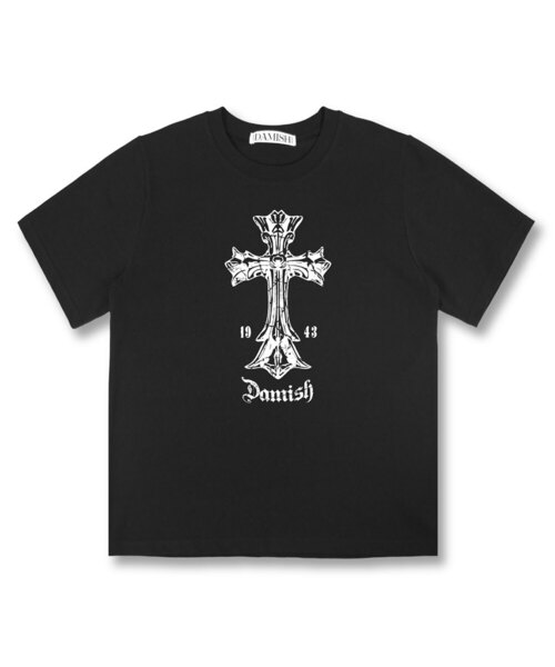 DAMISH(ダミシュ)の「ヴィンテージクラッククロスグラフィックTシャツ_ブラック(Tシャツ/カットソー・レディース・ブラック・SMALL/MEDIUM/LARGE/X-LARGE)」の1枚目の写真