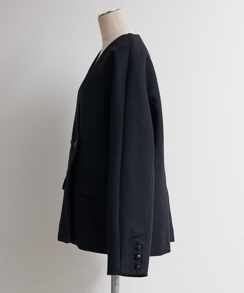 PUAL CE CIN（ピュアルセシン）の「ラペルレス ジャケット（ノーカラージャケット・レディース・ベージュ/ネイビー・FREE）」の10枚目の写真