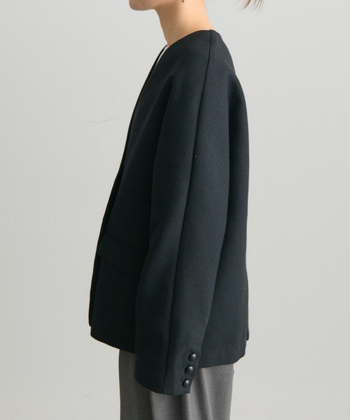 PUAL CE CIN（ピュアルセシン）の「ラペルレス ジャケット（ノーカラージャケット・レディース・ベージュ/ネイビー・FREE）」の15枚目の写真