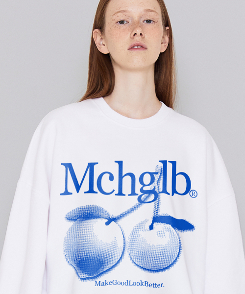 MATCHGLOBE(マッチグローブ)の「トワイス ピーチ スウェットシャツ(ホワイト)(スウェット・レディース・その他・FREE)」の1枚目の写真