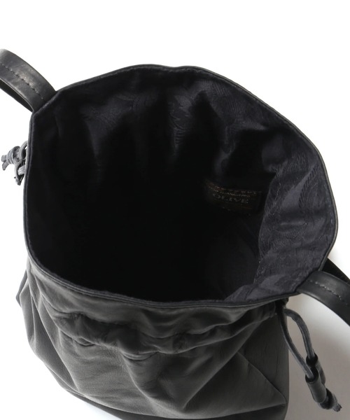 MR.OLIVE（ミスターオリーブ）の「【MR.OLIVE】IMPERMA-LEATHER /DRAWSTRING BAG（ショルダーバッグ・メンズ・ブラック・FREE）」の5枚目の写真