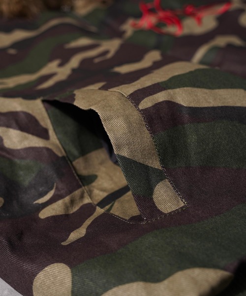 1111clothing(ワンフォークロージング)の「フードファー クロップド 迷彩 ジャケット / Hooded Cropped Camo Jacket(ブルゾン・メンズ・カーキ・M)」の15枚目の写真