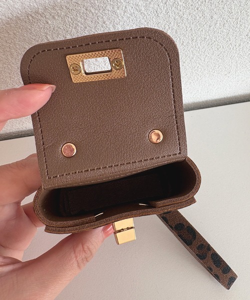 kutir(クティール)の「kutirlune/ヒョウ柄マルチキーホルダー(キーホルダー・レディース・ベージュ/ブラウン・FREE)」の9枚目の写真