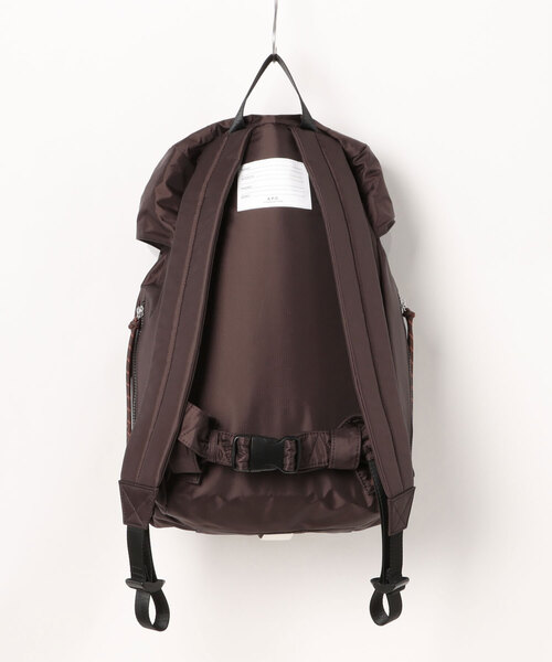 A.P.C.(アーペーセー)の「SAC A DOS TREK(バックパック/リュック・メンズ・ブラウン系その他・ONESIZE)」の2枚目の写真