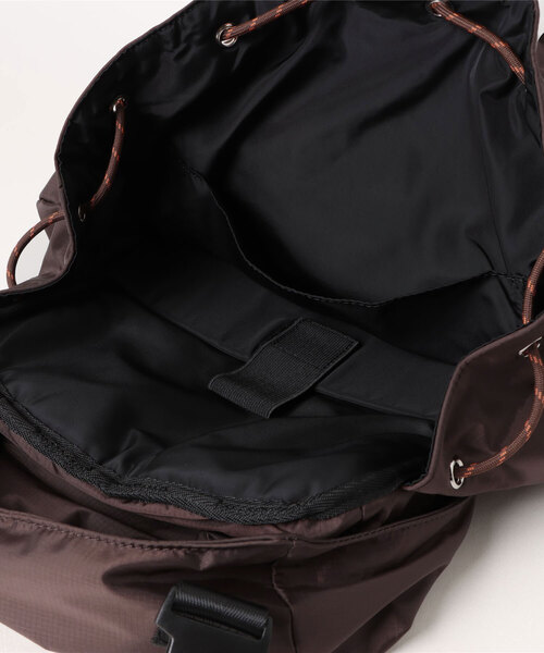 A.P.C.(アーペーセー)の「SAC A DOS TREK(バックパック/リュック・メンズ・ブラウン系その他・ONESIZE)」の4枚目の写真