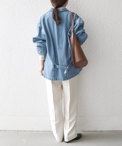 SHIPS any（シップス エニィ）の「SHIPS any:〈洗濯機可能〉ルーズ デニム カバーオール ジャケット［SHIPS any DENIM］（デニムジャケット・レディース・ブルー/ライトブルー・ONE SIZE）」の4枚目の写真