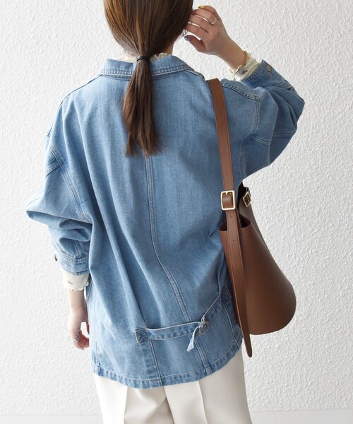 SHIPS any（シップス エニィ）の「SHIPS any:〈洗濯機可能〉ルーズ デニム カバーオール ジャケット［SHIPS any DENIM］（デニムジャケット・レディース・ブルー/ライトブルー・ONE SIZE）」の7枚目の写真