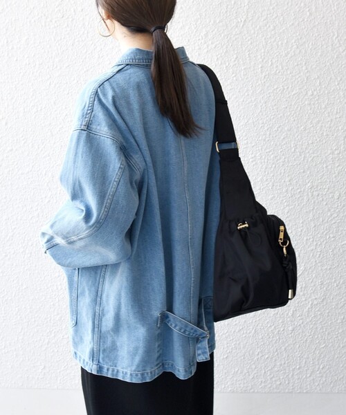 SHIPS any（シップス エニィ）の「SHIPS any:〈洗濯機可能〉ルーズ デニム カバーオール ジャケット［SHIPS any DENIM］（デニムジャケット・レディース・ブルー/ライトブルー・ONE SIZE）」の17枚目の写真