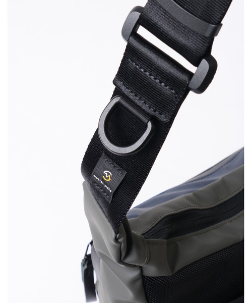 master-piece（マスターピース）の「master-piece / Slick ショルダーバッグ / No.02492（ショルダーバッグ・メンズ・ブラック/グレー/ネイビー・FREE）」の8枚目の写真