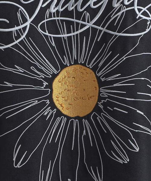 tk.TAKEO KIKUCHI（ティーケータケオキクチ）の「バックデイジー刺繍シャツ（シャツ/ブラウス・メンズ・ブルー系その他/ホワイト/ブラック・02/03/04）」の11枚目の写真