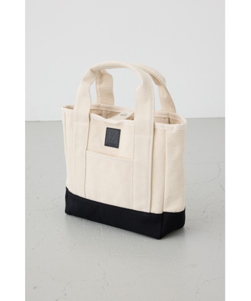 AZUL by moussy（アズールバイマウジー）の「パッチ付きミニトートスクエアバッグ（トートバッグ・メンズ・ホワイト/ブラック/グレー・FREE）」の4枚目の写真