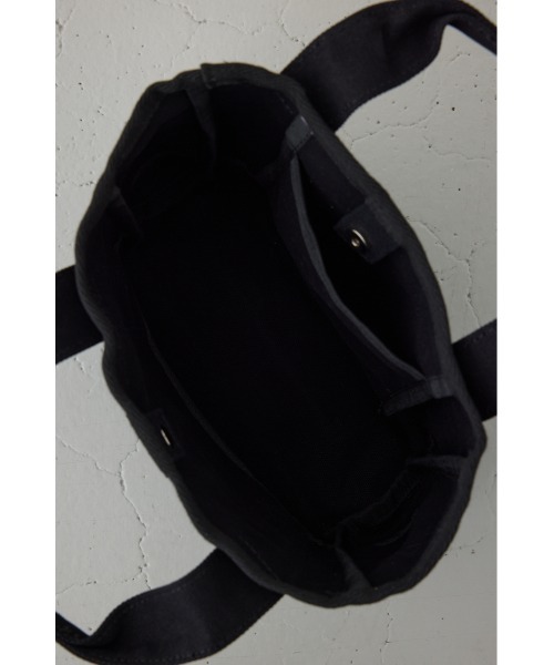 AZUL by moussy（アズールバイマウジー）の「パッチ付きミニトートスクエアバッグ（トートバッグ・メンズ・ホワイト/ブラック/グレー・FREE）」の17枚目の写真