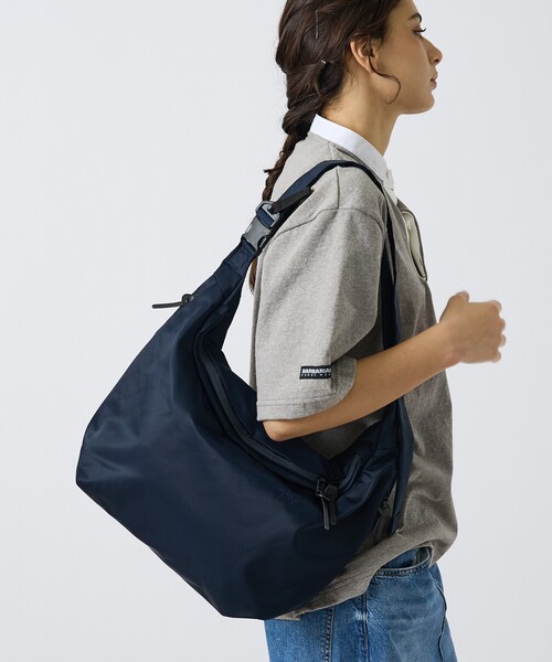 ABAHOUSE(アバハウス)の「【DsBk / ディーエスビーケー】 REGISTER SLING Small/スリングバッグ /ユニセックス 【WEB限定】(バックパック/リュック・メンズ・グレー/ブラック/カーキ/ネイビー・フリー)」の4枚目の写真