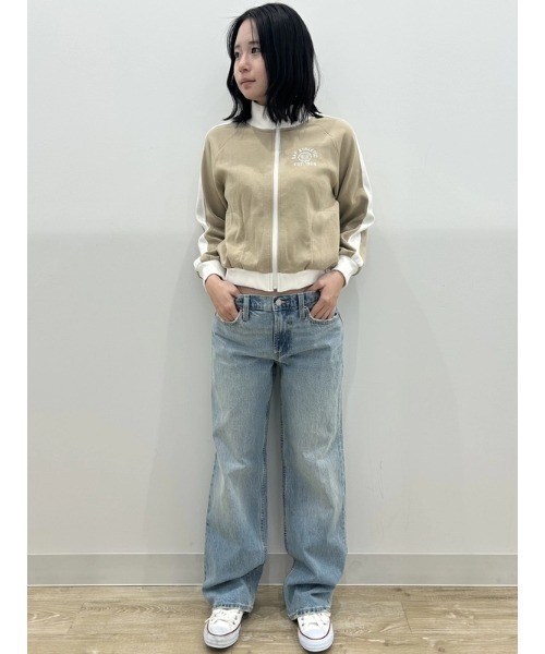 GAP(ギャップ)の「ミッドライズ リラックスフィット ストレートデニム(デニムパンツ・レディース・ライトインディゴブルー・30/28/23/24/25/26/27/29)」の8枚目の写真