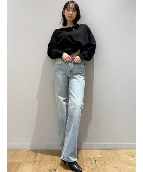 GAP(ギャップ)の「ミッドライズ リラックスフィット ストレートデニム(デニムパンツ・レディース・ライトインディゴブルー・30/28/23/24/25/26/27/29)」の6枚目の写真