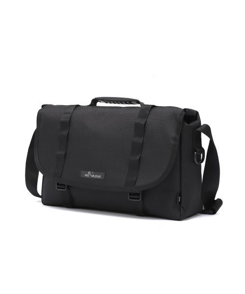 ART MUSHR（アートマッシュール）の「two wave messenger bag (black)（メッセンジャーバッグ・レディース・その他・FREE）」の3枚目の写真