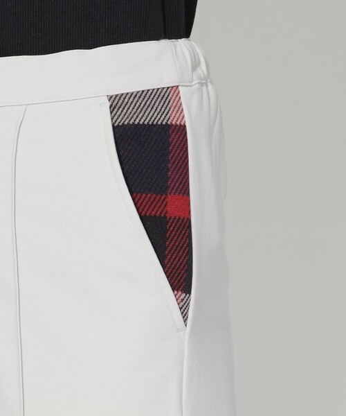 CB CRESTBRIDGE（シービークレストブリッジ）の「スタンダードカットパンツ（その他パンツ・レディース・ベージュ系その他/ブラック・2/0/1）」の4枚目の写真