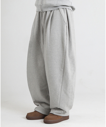 GRISH（グリッシュ）の「カーブドワンタックバルーンフィットスウェットパンツ[グレー]（スウェットパンツ）」